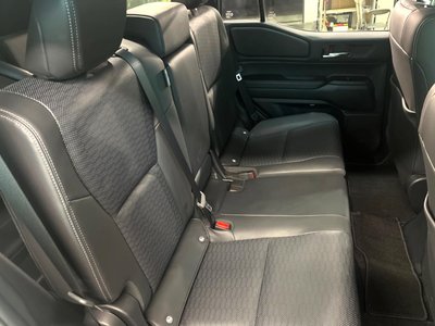 TOYOTA LAND CRUISER 250 - 9