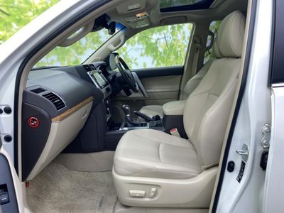 TOYOTA LAND CRUISER PRADO - 7