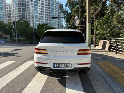 صورة 7 لـ 2022 Genesis GV80