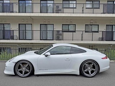 PORSCHE 911 - 5