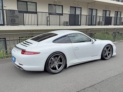 PORSCHE 911 - 7