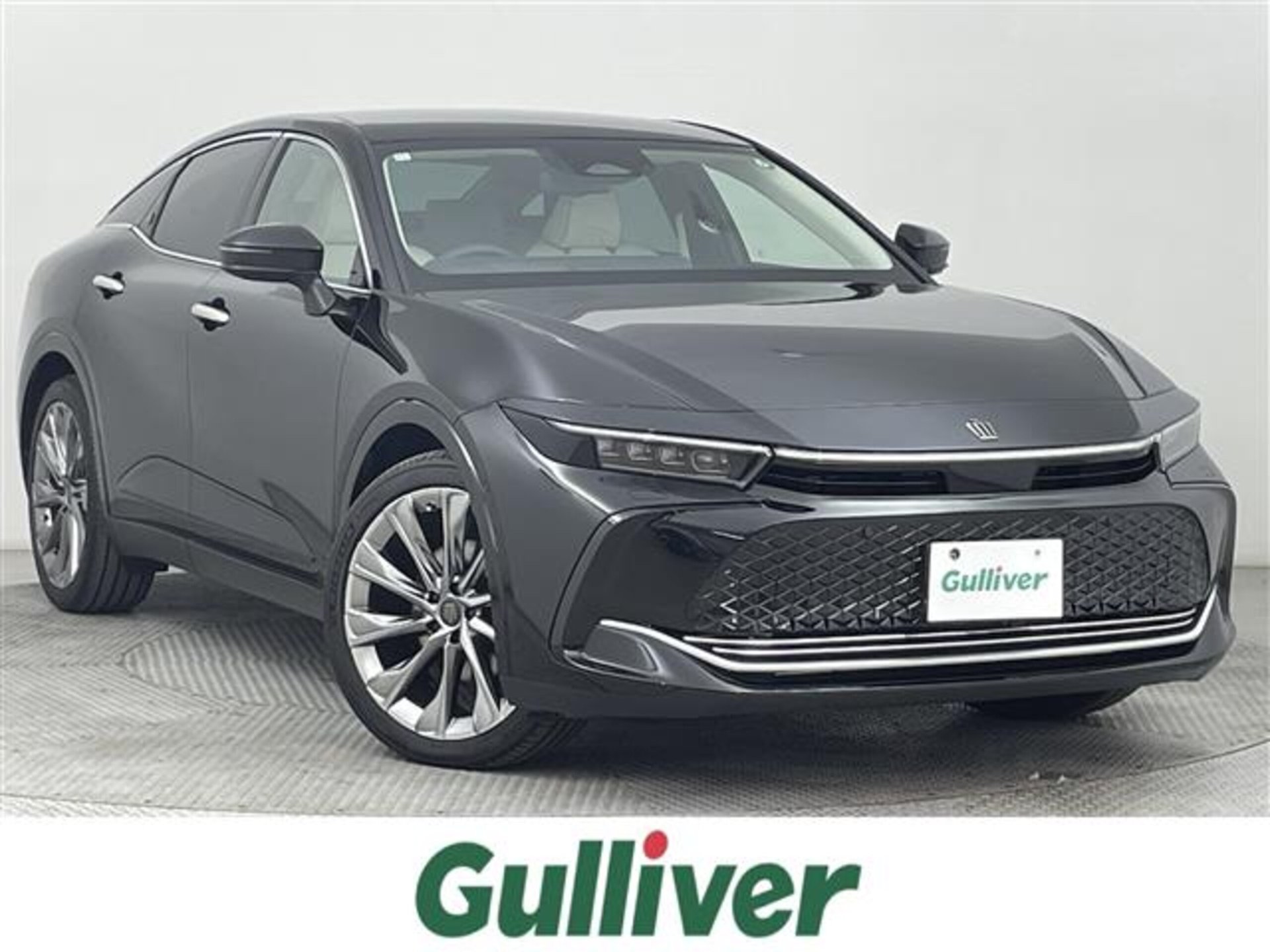 TOYOTA CROWN CROSSOVER - View 1