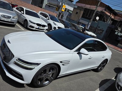 GENESIS G80 (RG3) - 1