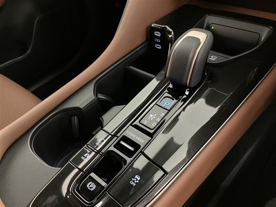 2026 Toyota CROWN ESTATE — миниатюра 17