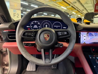 2022 Porsche TAYCAN 缩略图 15