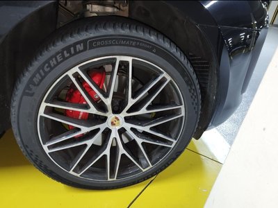 2022 Porsche MACAN 照片 9