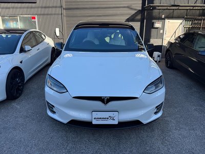 TESLA MODEL X - 3