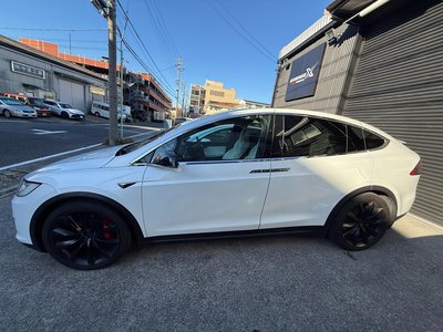 TESLA MODEL X - 5