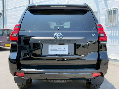 TOYOTA LAND CRUISER PRADO - 8