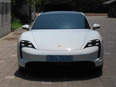 2023 Porsche TAYCAN photo 1