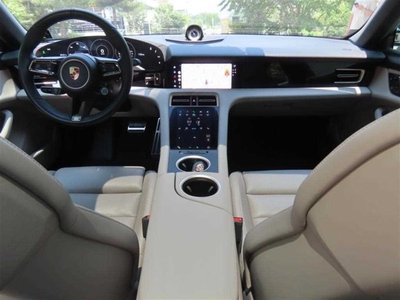 2023 Porsche TAYCAN photo 5