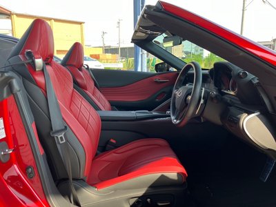 2021 Lexus LC CONVERTIBLE thumbnail 32