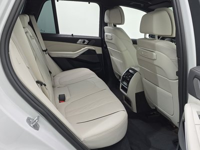 2025 BMW X5 — миниатюра 27