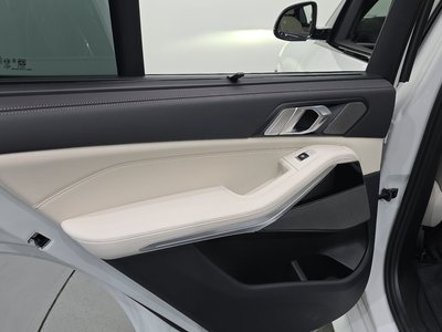 2025 BMW X5 — миниатюра 15
