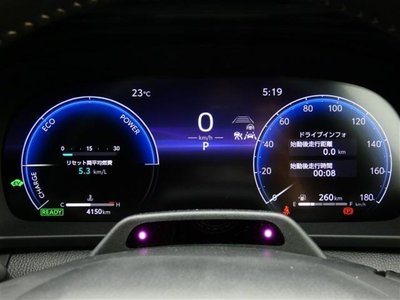2025 Toyota CROWN SPORT photo 10