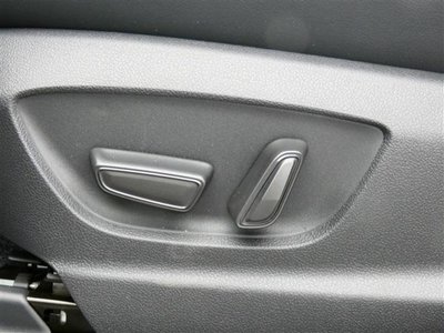 صورة مصغرة 29 لـ 2025 Toyota CROWN SPORT