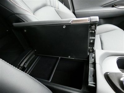 صورة مصغرة 30 لـ 2025 Toyota CROWN SPORT