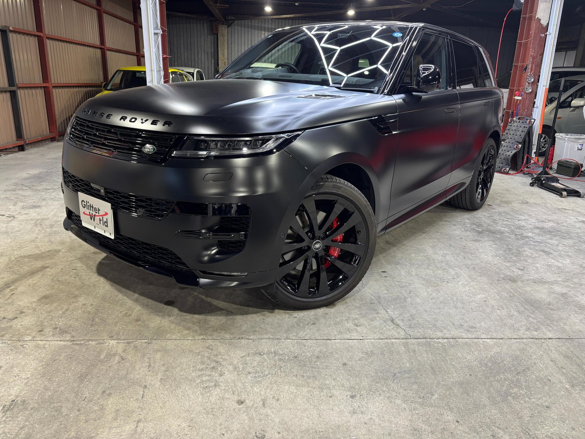 LAND ROVER RANGE ROVER SPORT - View 1