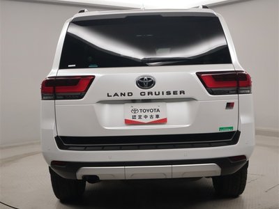 TOYOTA LAND CRUISER 300 - 2