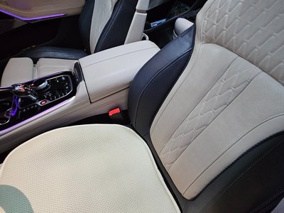 2021 BMW X7 — миниатюра 16