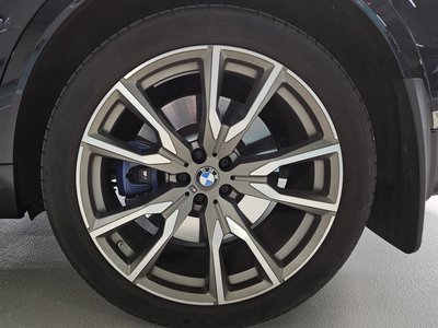 2021 BMW X7 — миниатюра 19