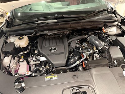 2024 Lexus RX — миниатюра 17