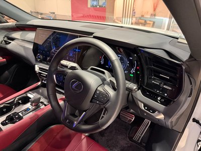 2024 Lexus RX — миниатюра 23