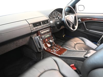 MERCEDES-BENZ SL - 4