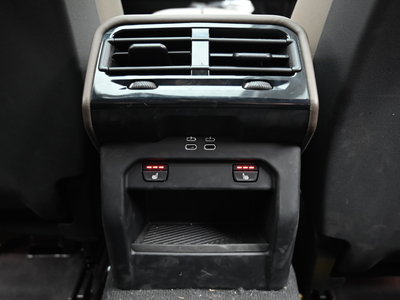 صورة مصغرة 16 لـ 2025 BMW 5 SERIES