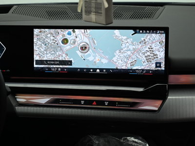 صورة مصغرة 14 لـ 2025 BMW 5 SERIES