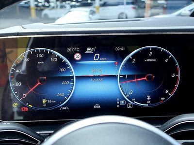MERCEDES-BENZ GLE - 7