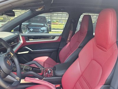 PORSCHE CAYENNE - 10