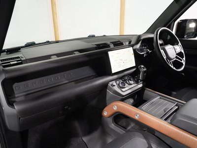 LAND ROVER DEFENDER 2022 thumbnail 23