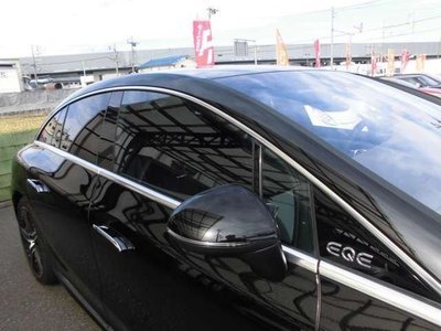MERCEDES-BENZ EQE - 9