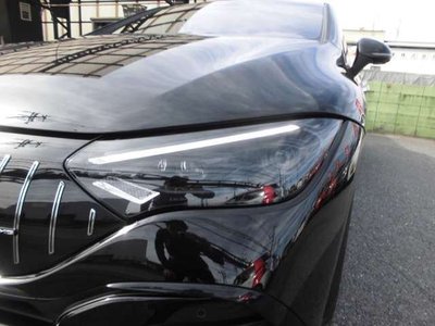 MERCEDES-BENZ EQE - 8