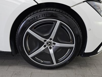 MERCEDES-BENZ EQE - 8