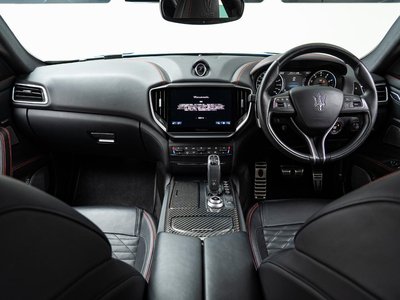 صورة 4 لـ 2021 Maserati GHIBLI