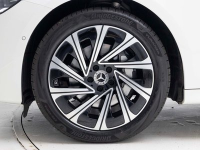 MERCEDES-BENZ E-CLASS - 6