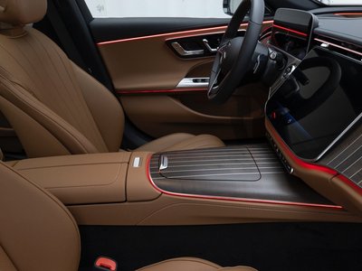 MERCEDES-BENZ E-CLASS - 9