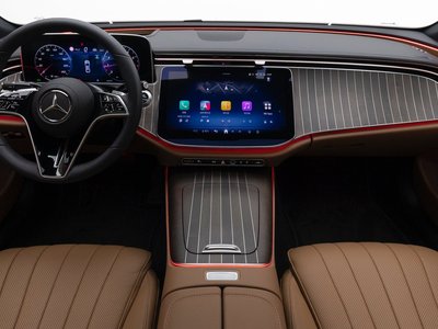 MERCEDES-BENZ E-CLASS - 4