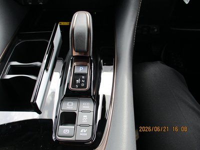 TOYOTA ALPHARD - 10