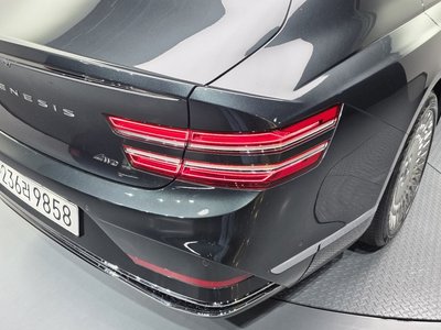 GENESIS G80 (RG3) - 10