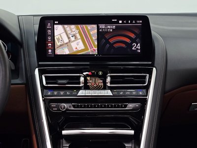 2024 BMW 8 SERIES thumbnail 18