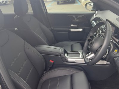 MERCEDES-BENZ GLB - 8