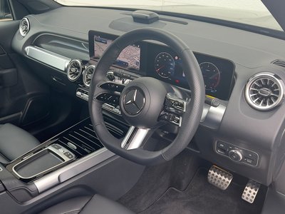 MERCEDES-BENZ GLB - 9