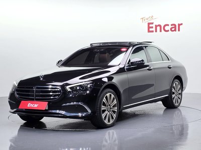 MERCEDES-BENZ E-CLASS - 1