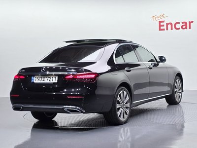 MERCEDES-BENZ E-CLASS - 3