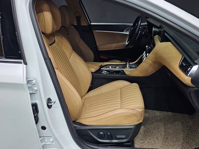 2021 Genesis THE NEW G70 — миниатюра 16