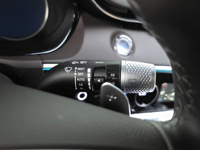 2022 Genesis GV70 — миниатюра 31