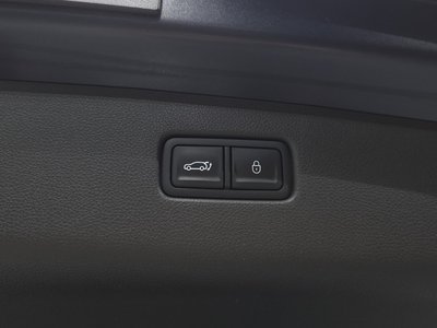 2022 Genesis GV70 — миниатюра 33